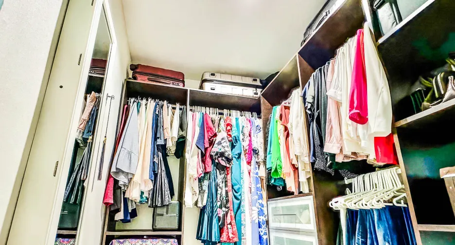 For sale 4 bedrooms condo in Watthana, Bangkok