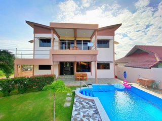 For sale 3 bedrooms villa in Cha Am, Phetchaburi