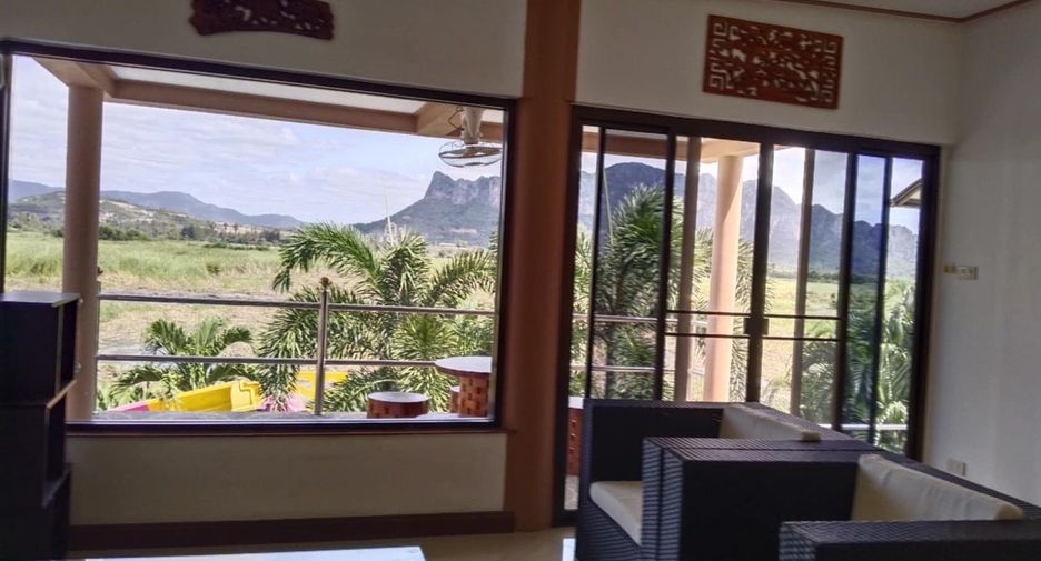For sale 3 bedrooms villa in Cha Am, Phetchaburi