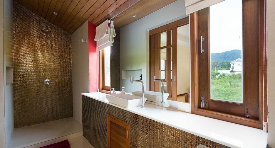 Villa en alquiler de 7 habitaciones en Kathu, Phuket