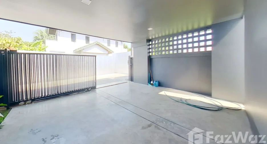 Casa en venta de 3 habitaciones en San Kamphaeng, Chiang Mai