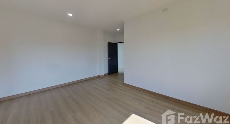 Casa en venta de 3 habitaciones en San Kamphaeng, Chiang Mai