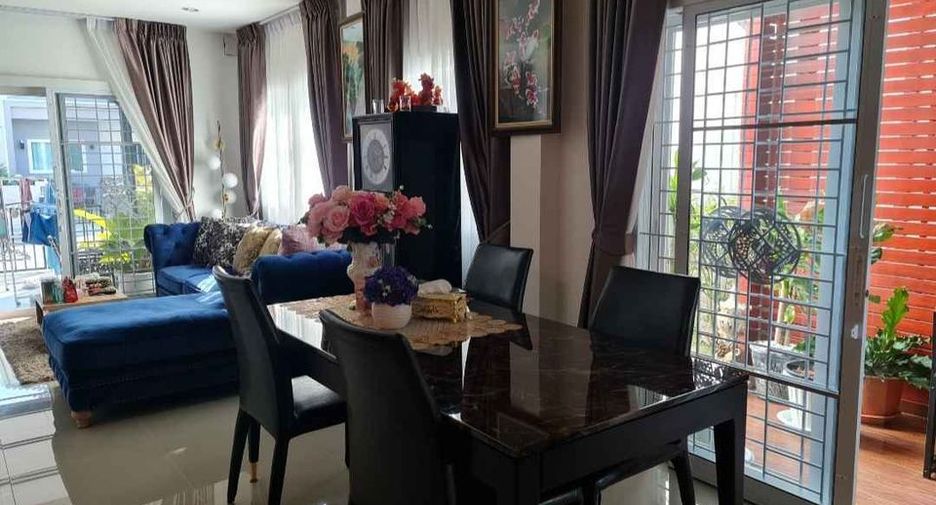 For sale 4 bedrooms house in Prawet, Bangkok