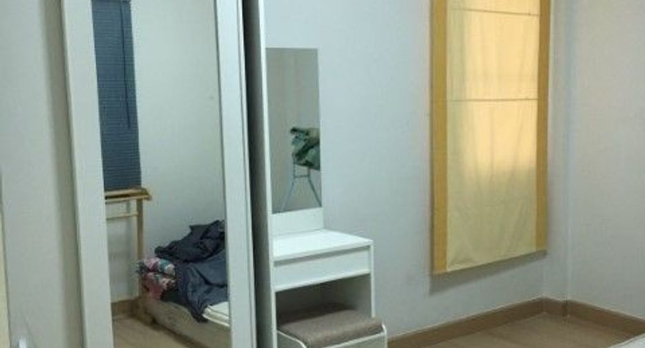 For sale 3 bedrooms townhouse in Min Buri, Bangkok