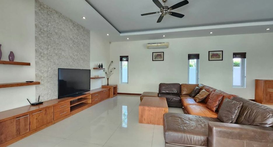 Villa zum Kauf mit 4 Zimmer in Cha Am, Phetchaburi