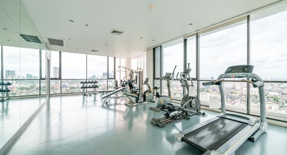 For sale and for rent studio condo in Phaya Thai, Bangkok