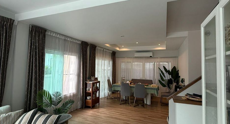 For sale 4 bedrooms house in Thalang, Phuket