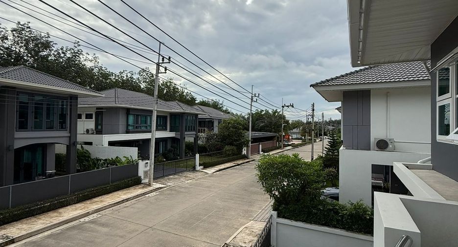 For sale 4 bedrooms house in Thalang, Phuket
