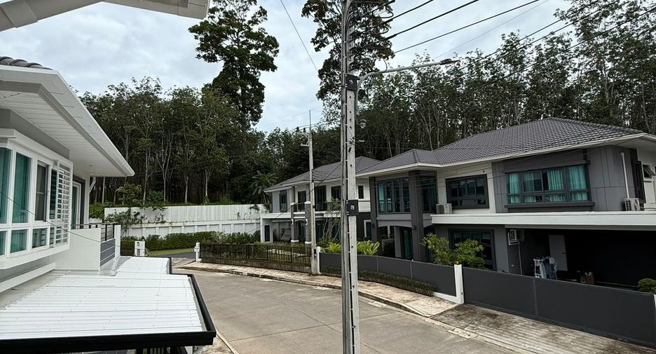 For sale 4 bedrooms house in Thalang, Phuket