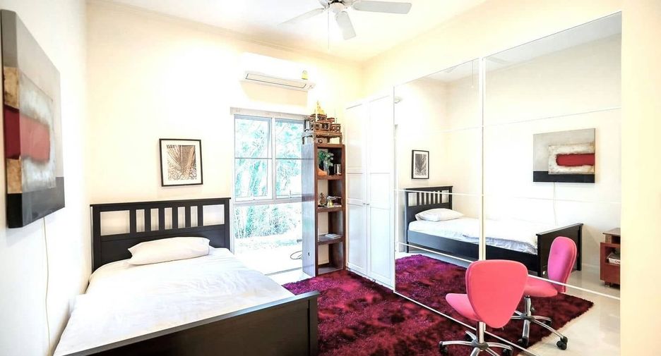 For sale 4 bedrooms villa in Hua Hin, Prachuap Khiri Khan