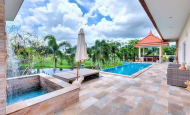 For sale 4 bedrooms villa in Hua Hin, Prachuap Khiri Khan