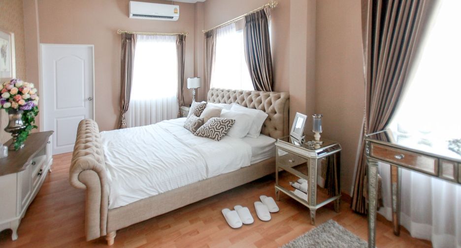 For sale 4 bedrooms house in Hang Dong, Chiang Mai