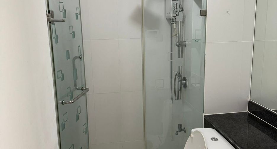For sale 1 bed condo in Thon Buri, Bangkok