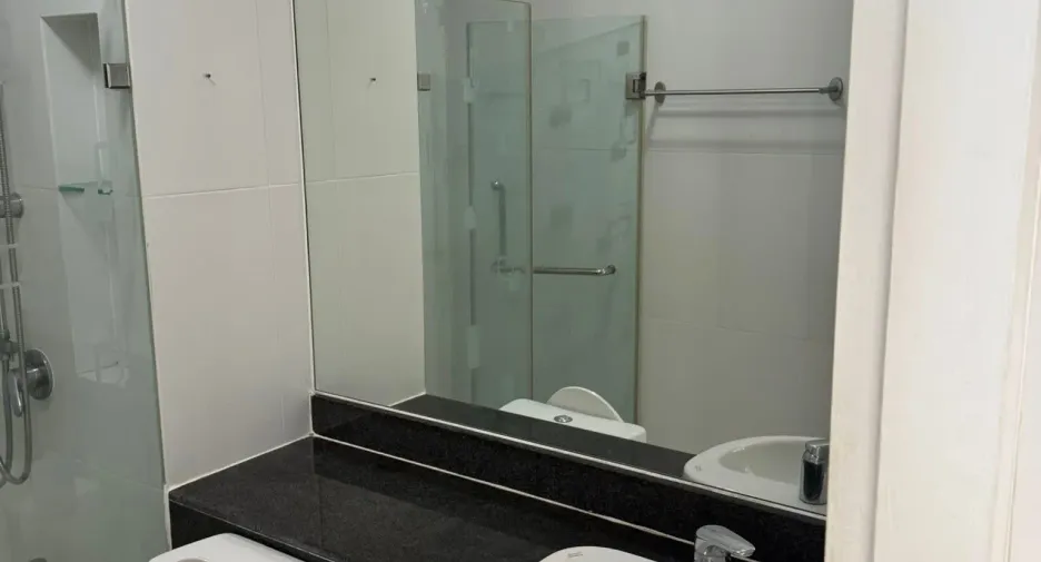 For sale 1 bed condo in Thon Buri, Bangkok