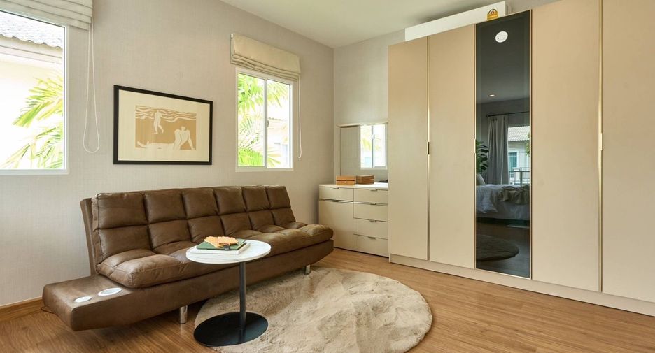 For sale 3 bedrooms house in San Kamphaeng, Chiang Mai