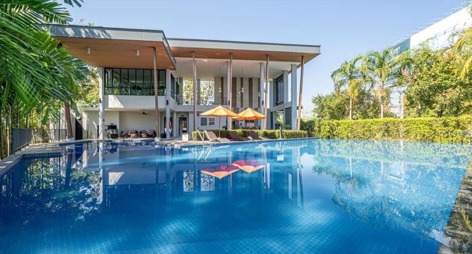 For sale 3 bedrooms house in San Kamphaeng, Chiang Mai