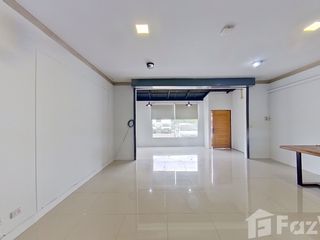 Casa adosada en venta de 3 habitaciones en Mueang Chiang Mai, Chiang Mai