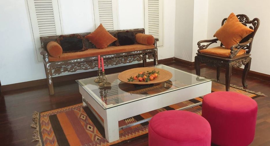 Villa zum Kauf und zur Miete mit 3 Zimmer in Watthana, Bangkok
