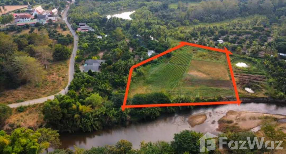 Terreno en venta en Chom Thong, Chiang Mai