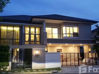 For sale 5 bedrooms house in Taling Chan, Bangkok