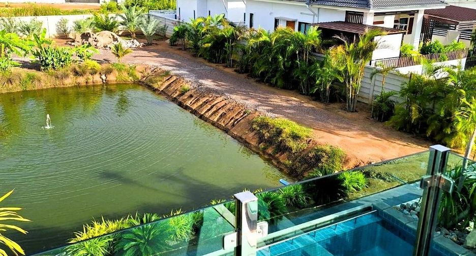 出售 4 卧室 别墅 在 Cha-Am, Phetchaburi