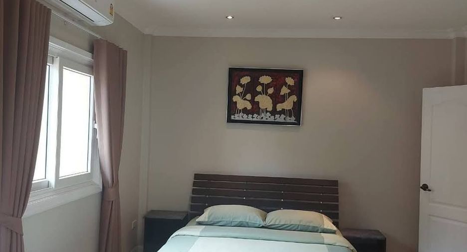 For rent 3 bedrooms villa in Bang Lamung, Chonburi