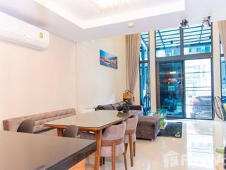 For sale 3 bedrooms townhouse in Suan Luang, Bangkok