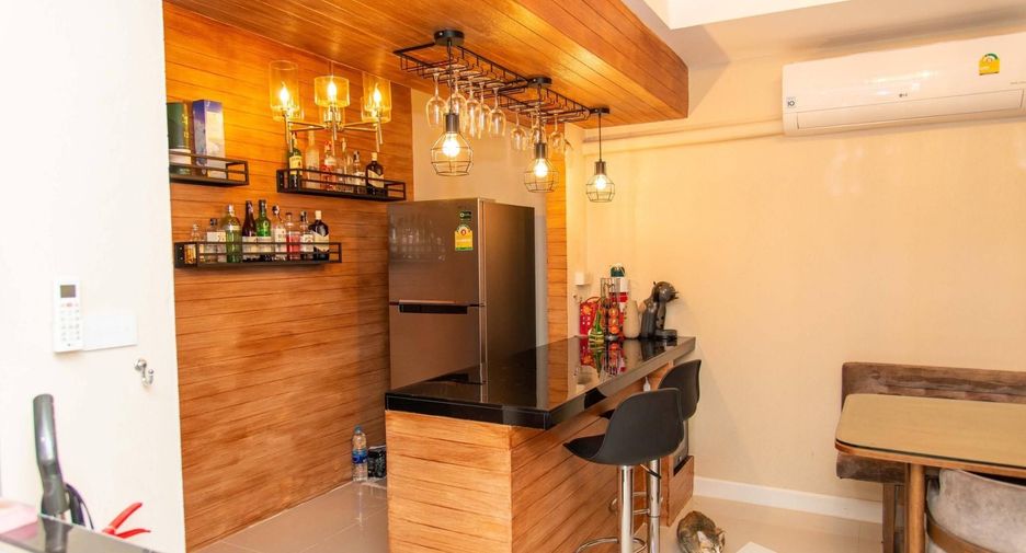 For sale 3 bedrooms townhouse in Suan Luang, Bangkok