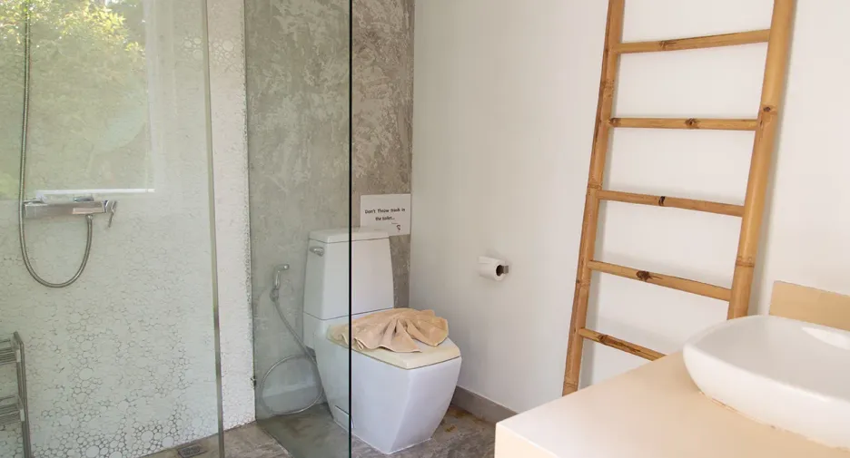 For sale and for rent 5 bedrooms villa in Mueang Phuket, Phuket