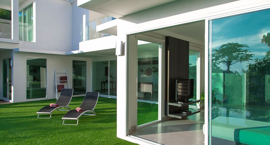 For sale and for rent 5 bedrooms villa in Mueang Phuket, Phuket