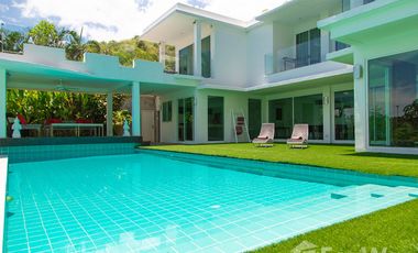 For sale and for rent 5 bedrooms villa in Mueang Phuket, Phuket