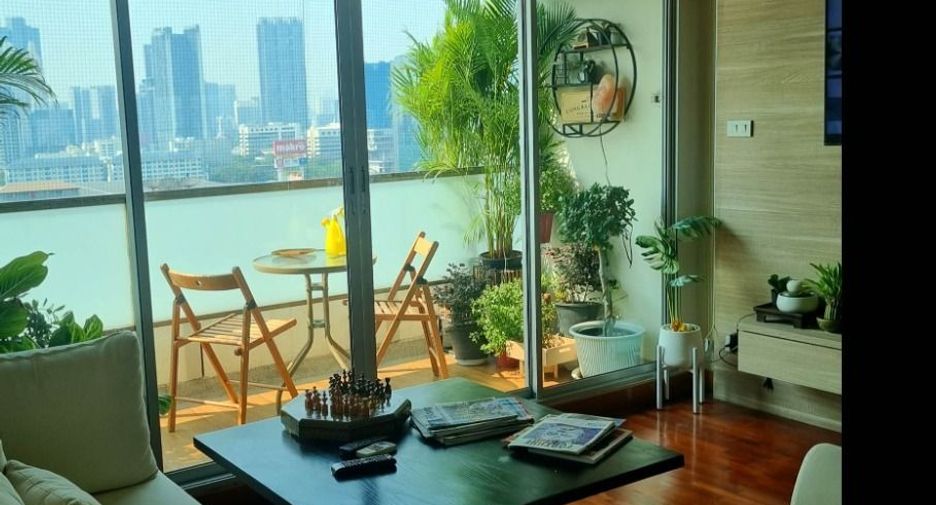 Wohnung zum Kauf mit 3 Zimmer in Yan Nawa, Bangkok