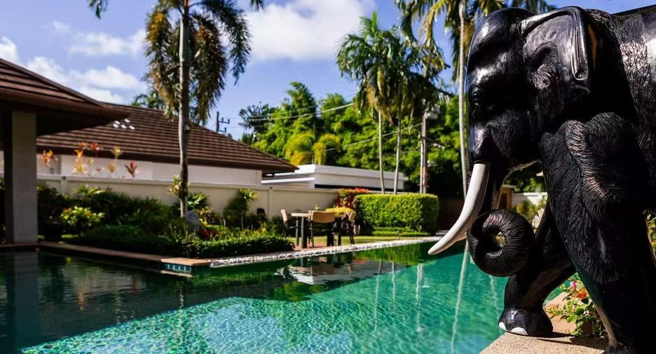 For sale 4 bedrooms villa in Mueang Phuket, Phuket