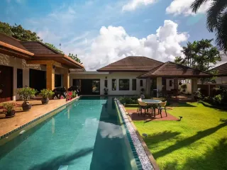 For sale 4 bedrooms villa in Mueang Phuket, Phuket