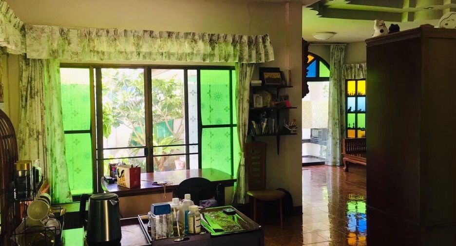 For sale 3 bedrooms house in Saraphi, Chiang Mai