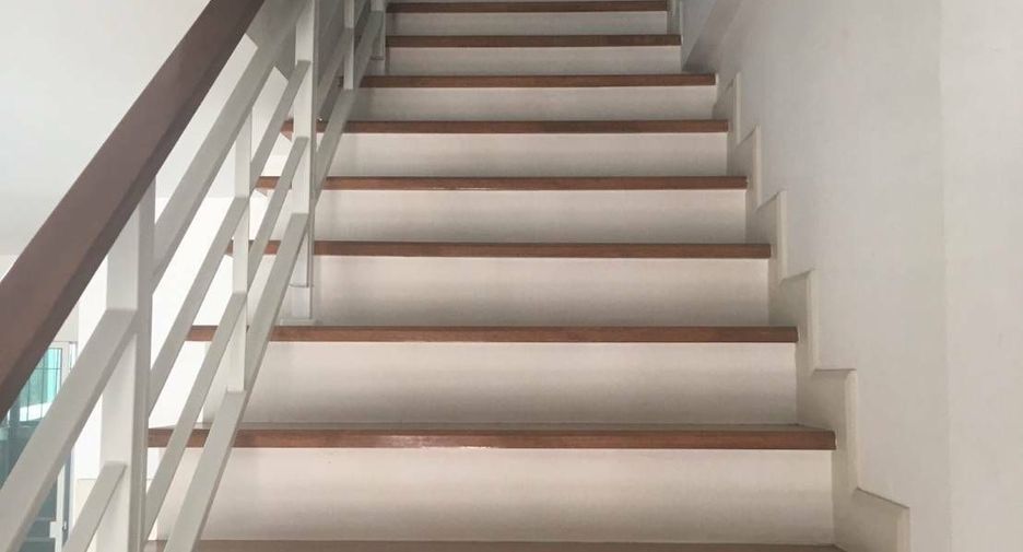 For sale and for rent 3 bedrooms townhouse in Chom Thong, Bangkok
