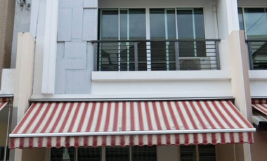 For sale and for rent 3 bedrooms townhouse in Chom Thong, Bangkok