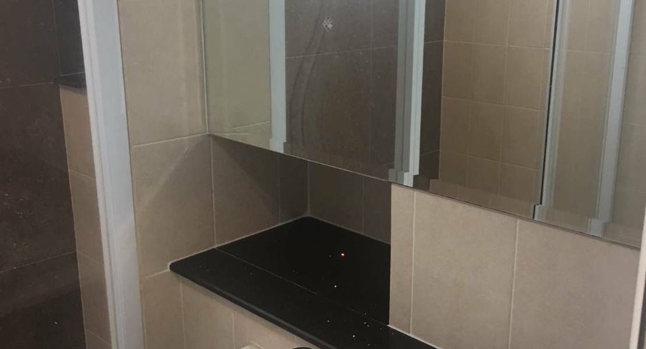For sale and for rent 3 bedrooms townhouse in Chom Thong, Bangkok