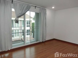 For sale and for rent 3 bedrooms townhouse in Chom Thong, Bangkok