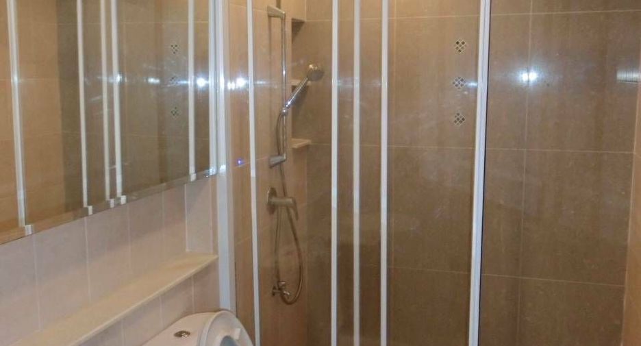 For sale and for rent 3 bedrooms townhouse in Chom Thong, Bangkok