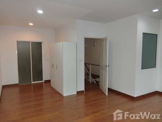 For sale and for rent 3 bedrooms townhouse in Chom Thong, Bangkok