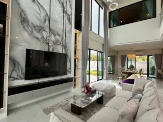 For rent 6 ベッドルーム villa in Bang Lamung, Chonburi