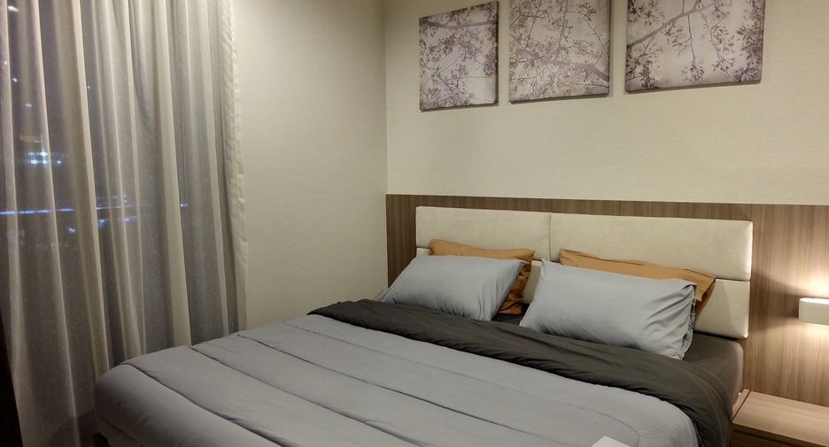 For sale 1 bed condo in Khlong Toei, Bangkok