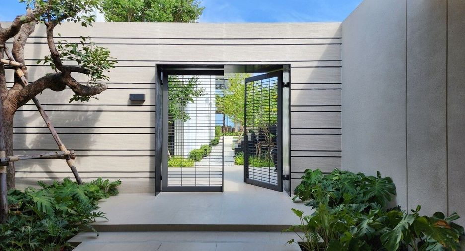 For sale 5 bedrooms villa in Cha Am, Phetchaburi