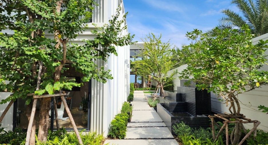 For sale 5 bedrooms villa in Cha Am, Phetchaburi