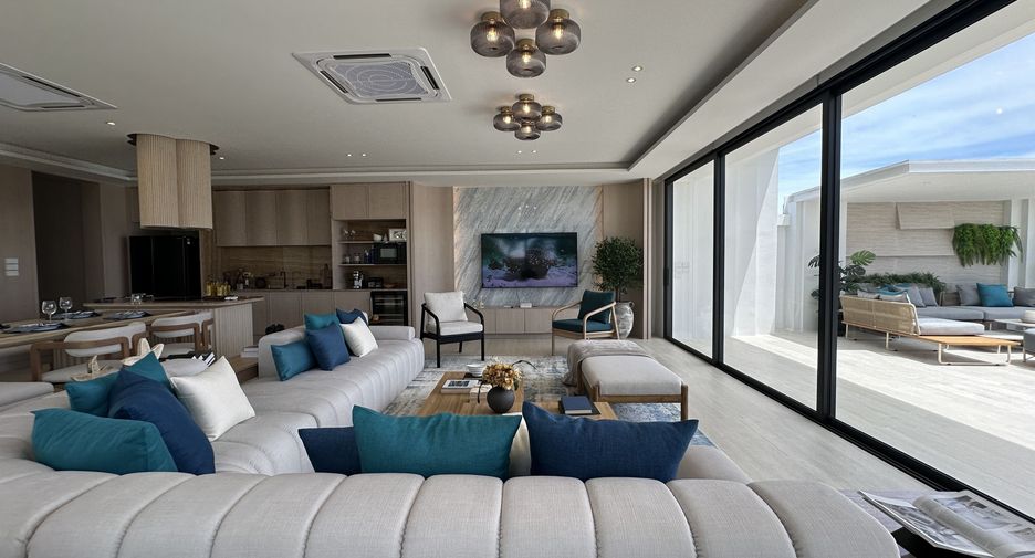 For sale 5 bedrooms villa in Cha Am, Phetchaburi