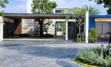 For sale 5 bedrooms villa in Cha Am, Phetchaburi