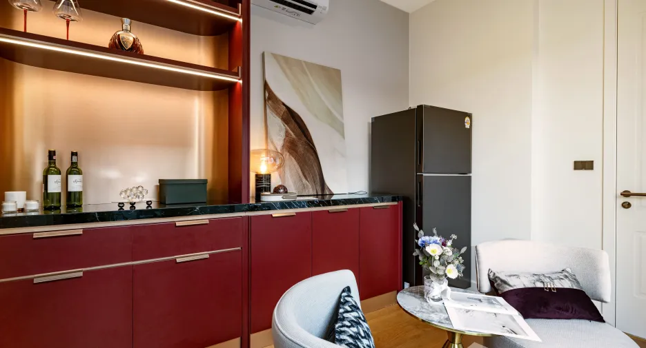 For sale and for rent 5 bedrooms house in Saphan Sung, Bangkok
