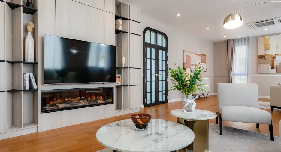 For sale and for rent 5 bedrooms house in Saphan Sung, Bangkok