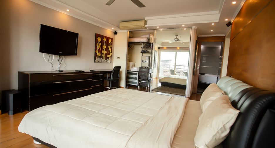 For sale 2 ベッドルーム condo in Bang Lamung, Chonburi